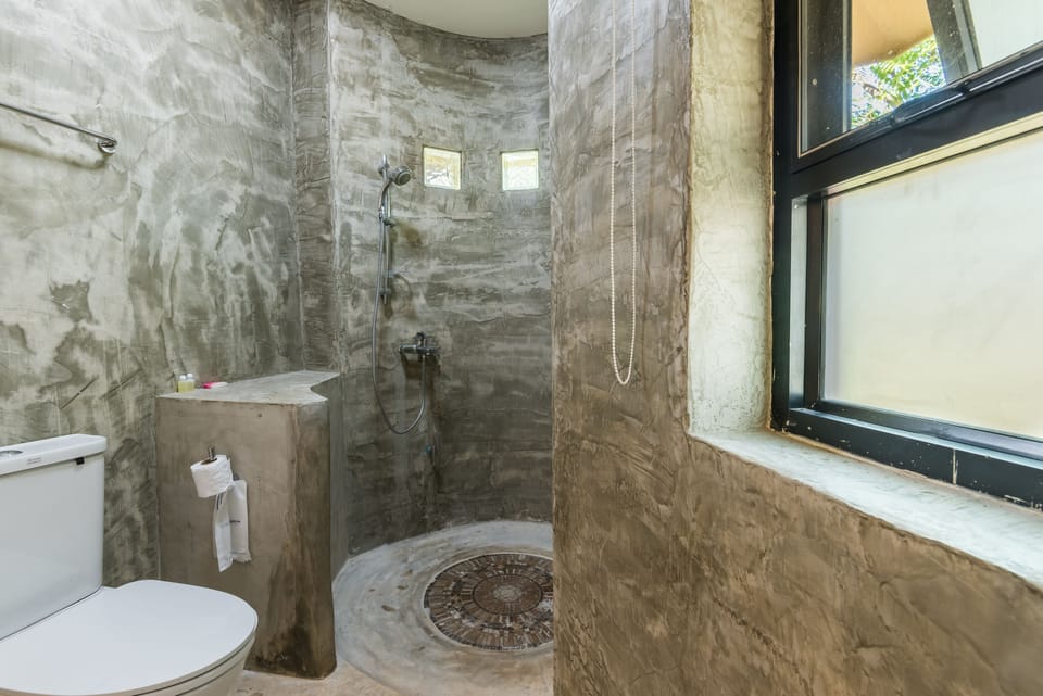 Bungalow, 1 Double Bed, Non Smoking | Bathroom | Free toiletries, hair dryer, slippers, bidet