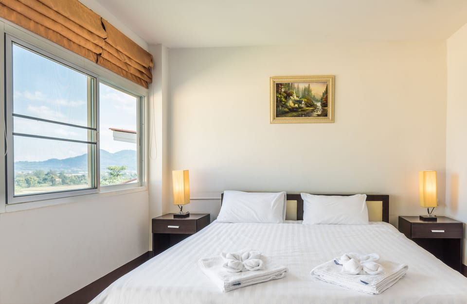 Superior Double Room, 1 Double Bed, Non Smoking | Desk, laptop workspace, blackout drapes, free WiFi