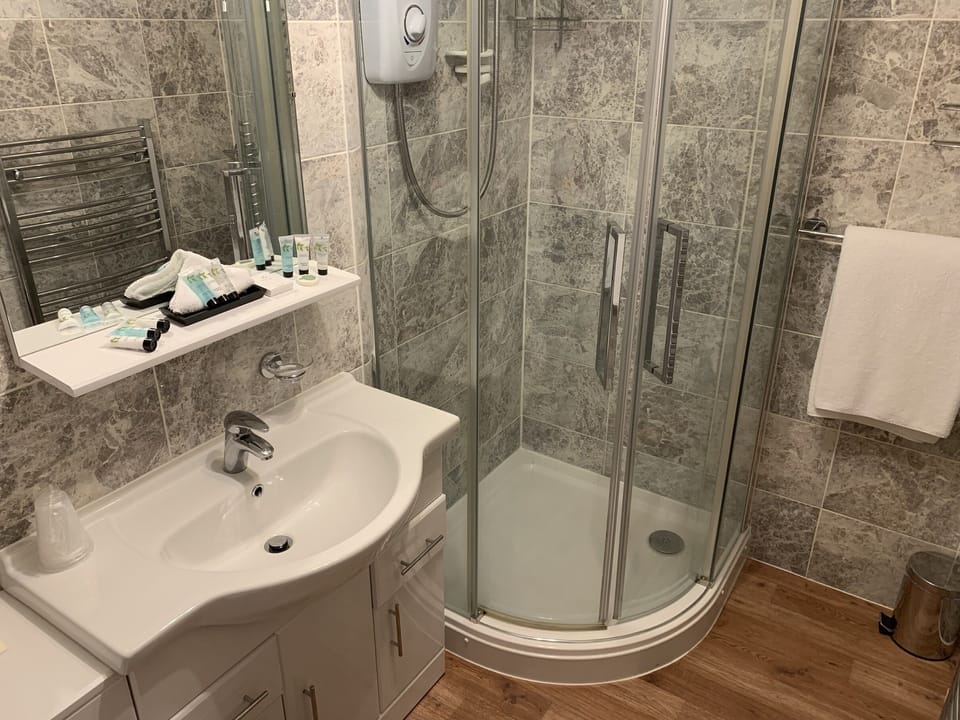 Lyndon Guest House Bed and Breakfast in Inverness