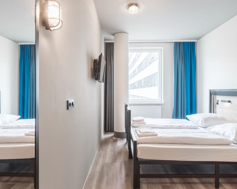 Twin Room for Single Use | Desk, iron/ironing board, free WiFi, bed sheets