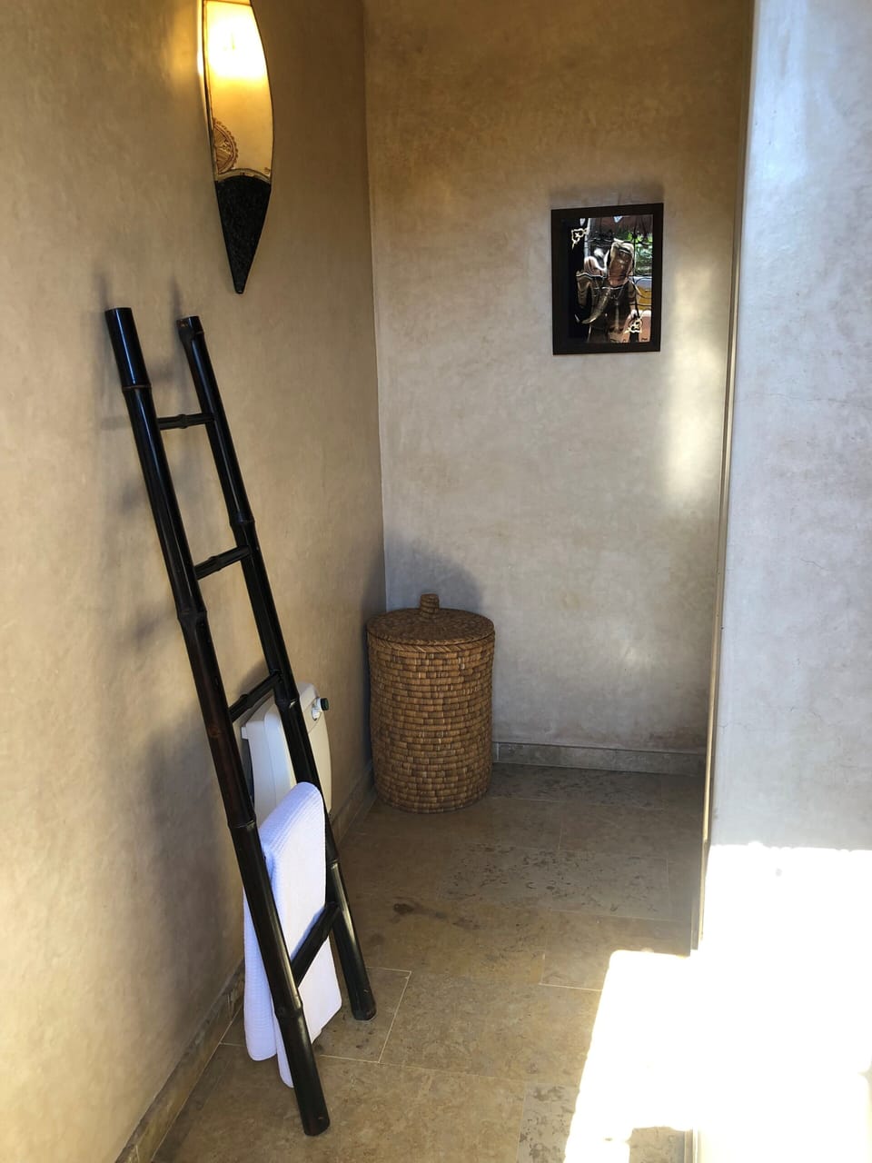 Savane Terrasse | Bathroom | Shower, free toiletries, towels