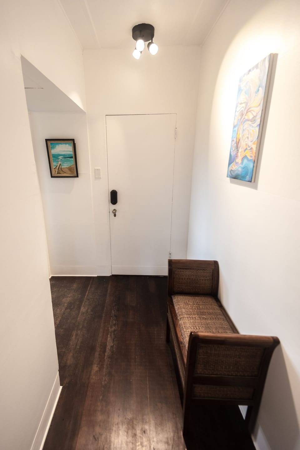 Standard Room, 1 Queen Bed, Non Smoking | Individually decorated, individually furnished, desk, free WiFi
