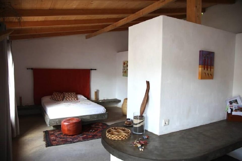 Deluxe Suite | Premium bedding, minibar, individually decorated, individually furnished