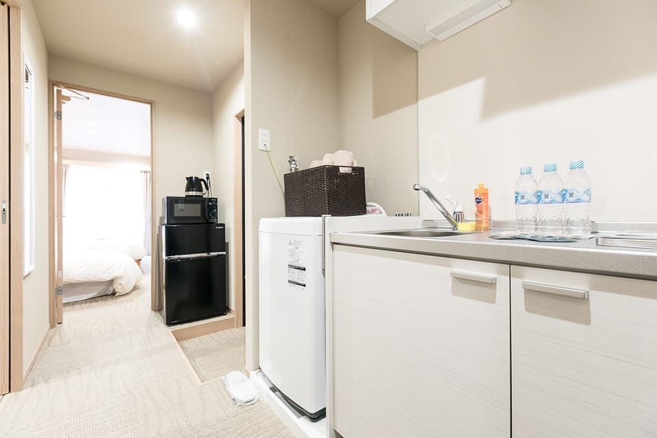 Fridge, microwave, stovetop, electric kettle