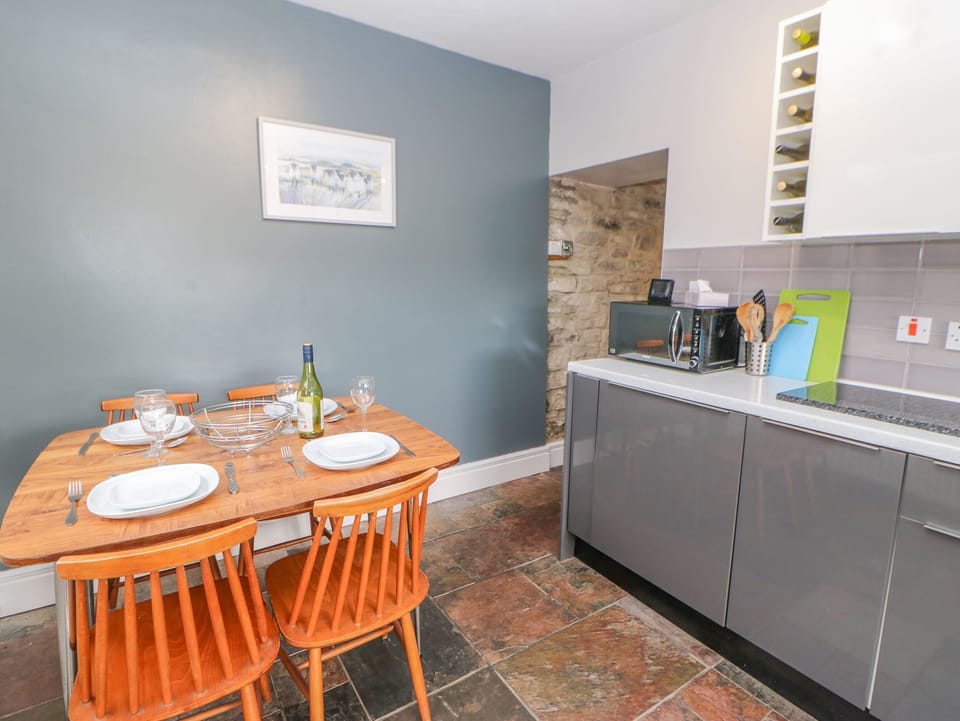 Cottage | Interior