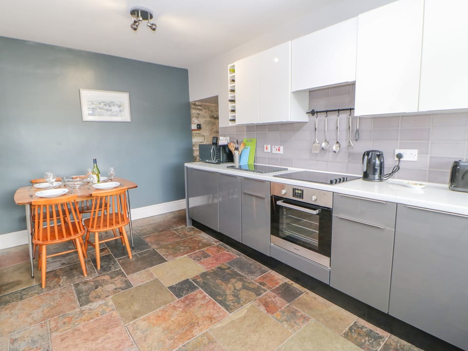 Cottage | Interior