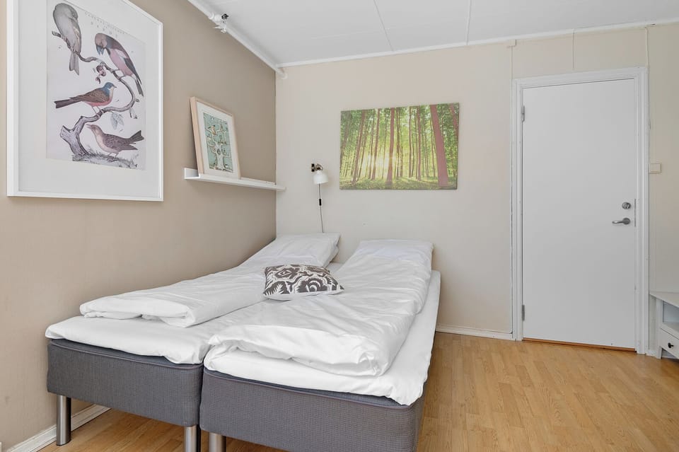 Standard Double Room, 2 Twin Beds | Free WiFi