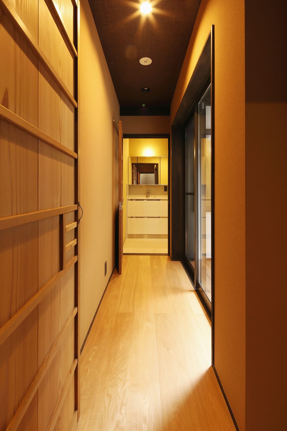 3 bedrooms, blackout drapes, iron/ironing board, free WiFi
