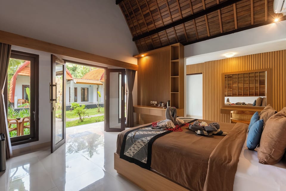 Superior Double or Twin Room | Minibar, desk, laptop workspace, free WiFi