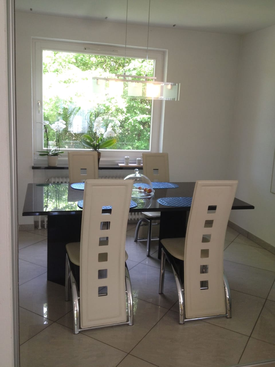 Deluxe Apartment | Private kitchen | Coffee/tea maker, electric kettle, cookware/dishes/utensils