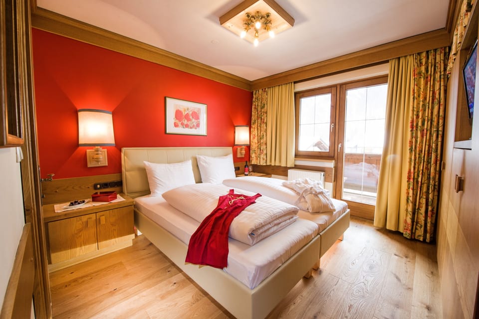 Comfort Double Room, Balcony, Mountain View | In-room safe, desk, soundproofing, free cribs/infant beds