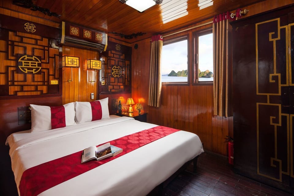 Premium Double or Twin Room | Desk, blackout drapes, bed sheets