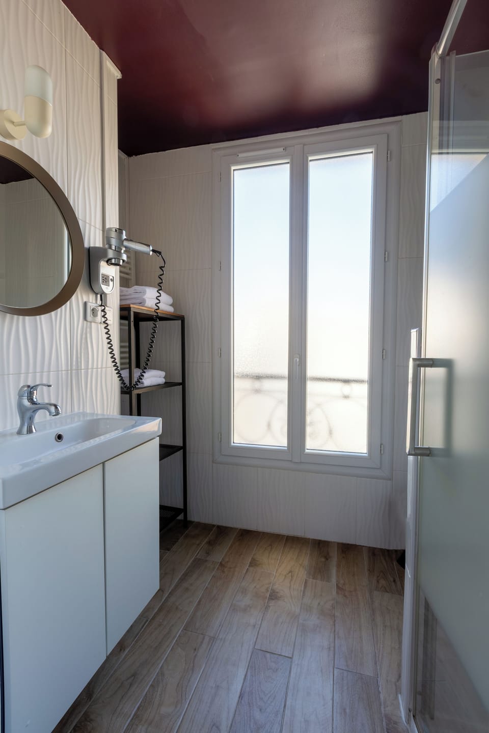 Deluxe Double Room | Bathroom | Shower, deep soaking tub, hair dryer, towels
