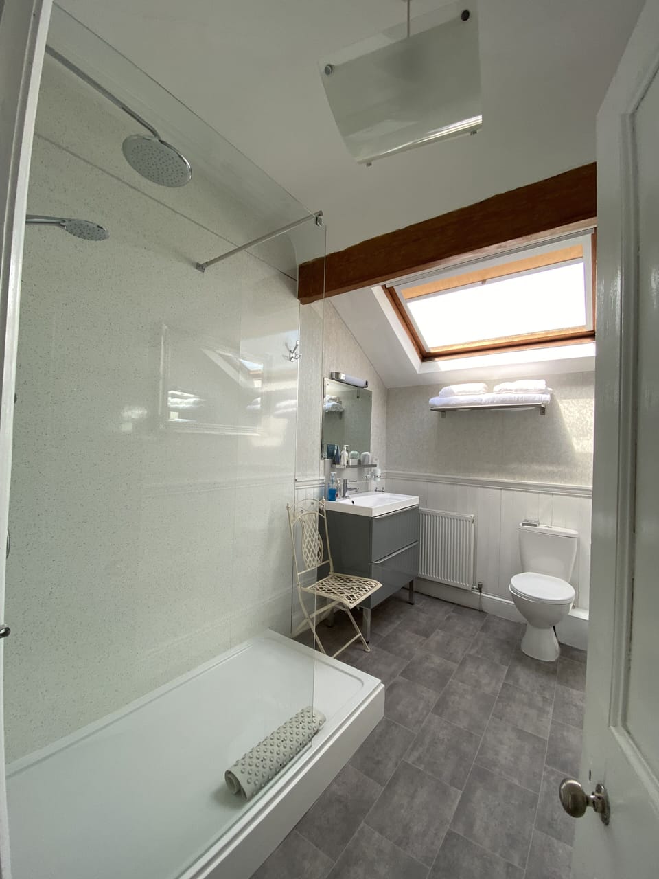Double Room, Ensuite (Room 5 King) | Free WiFi