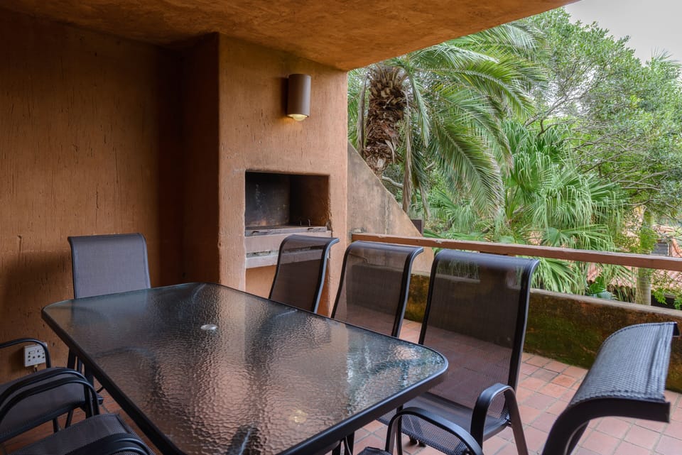 Classic Villa, 3 Bedrooms | Living area | Flat-screen TV