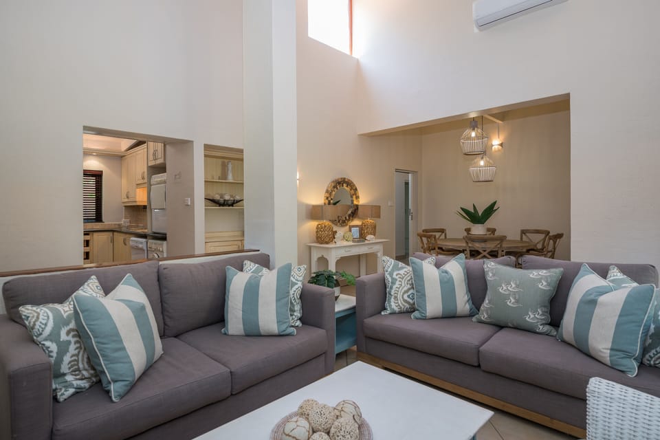 Superior Suite, 3 Bedrooms | Living area | TV, table tennis