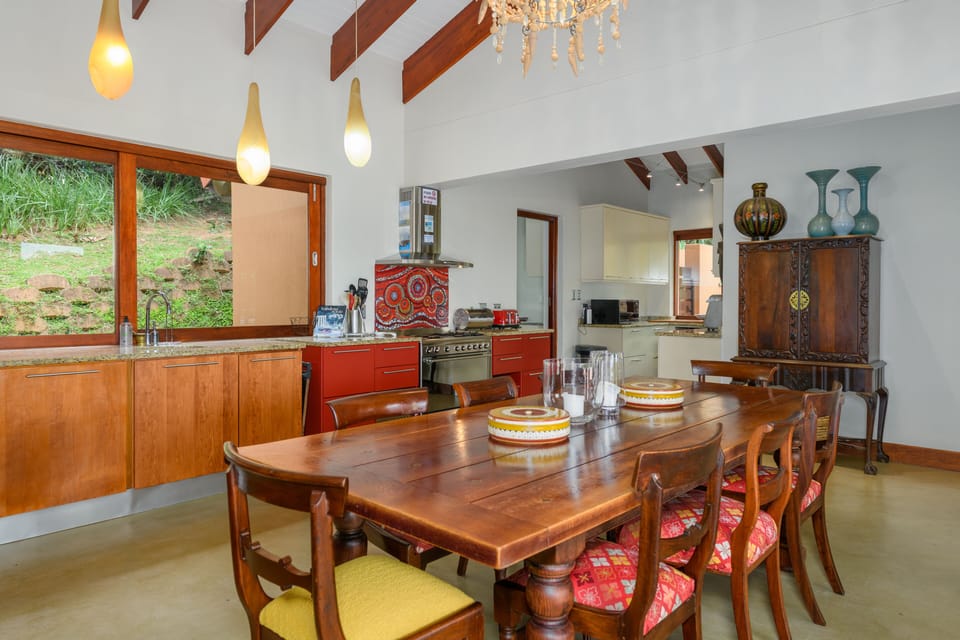 Luxury Villa, 4 Bedrooms | In-room dining