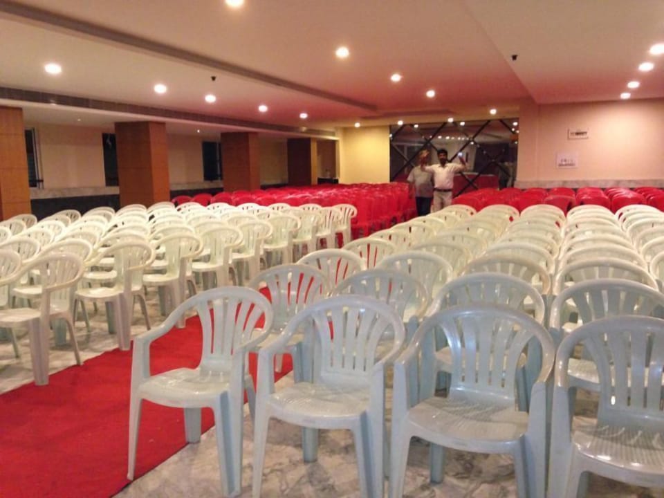 Suvarna Residency Hotel in Mysuru