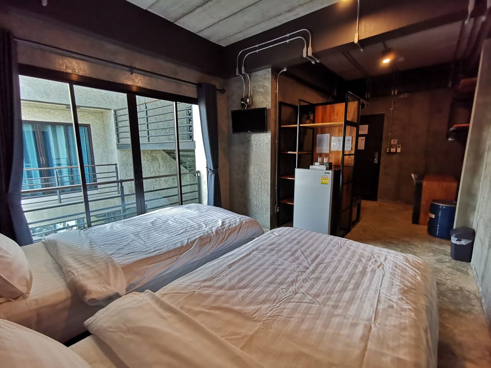 Deluxe Twin Room, 2 Twin Beds, Non Smoking, City View | Premium bedding, desk, laptop workspace, blackout drapes