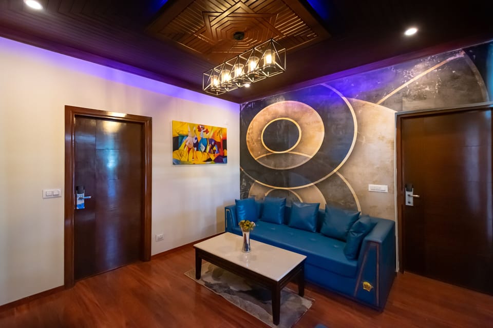 Superior Room | Living area | 32-inch LED TV with satellite channels, TV