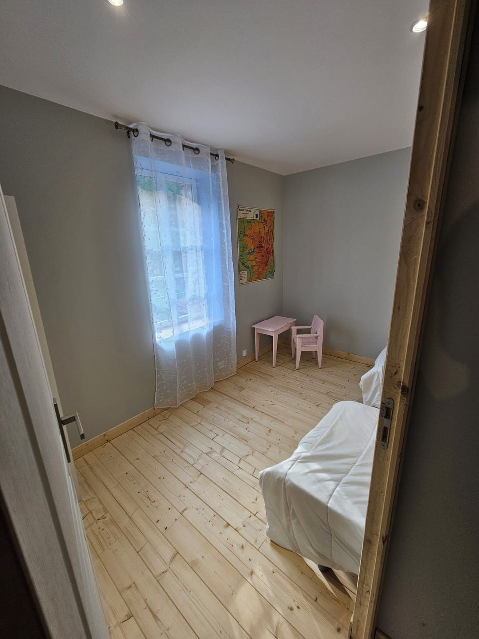 Owl's Cottage, Pool view | Free WiFi