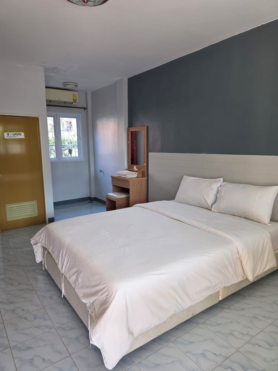 Standard Double Room | Free WiFi