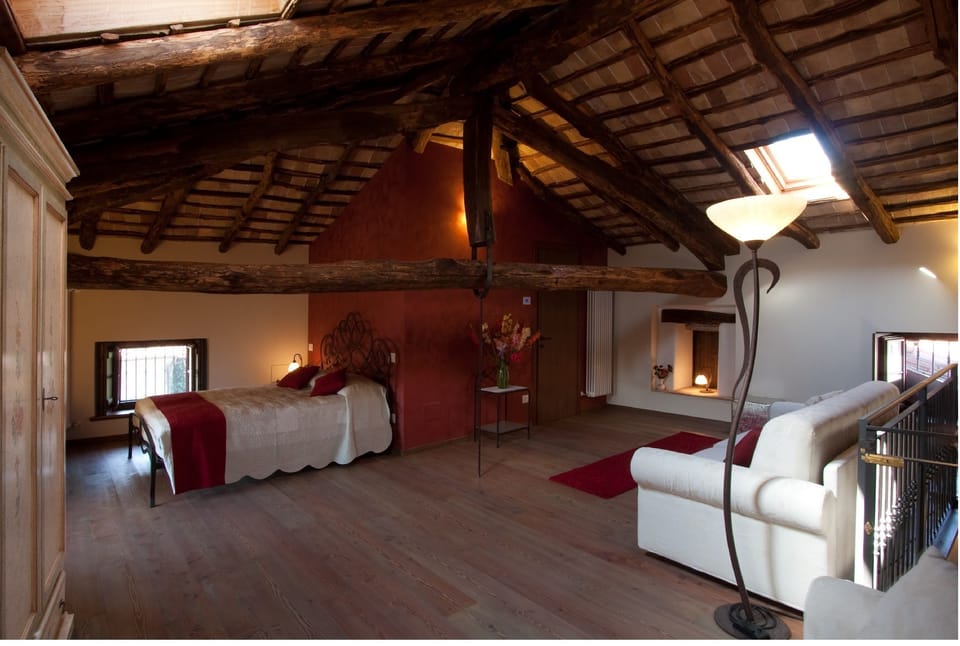 Suite | Egyptian cotton sheets, premium bedding, desk, laptop workspace