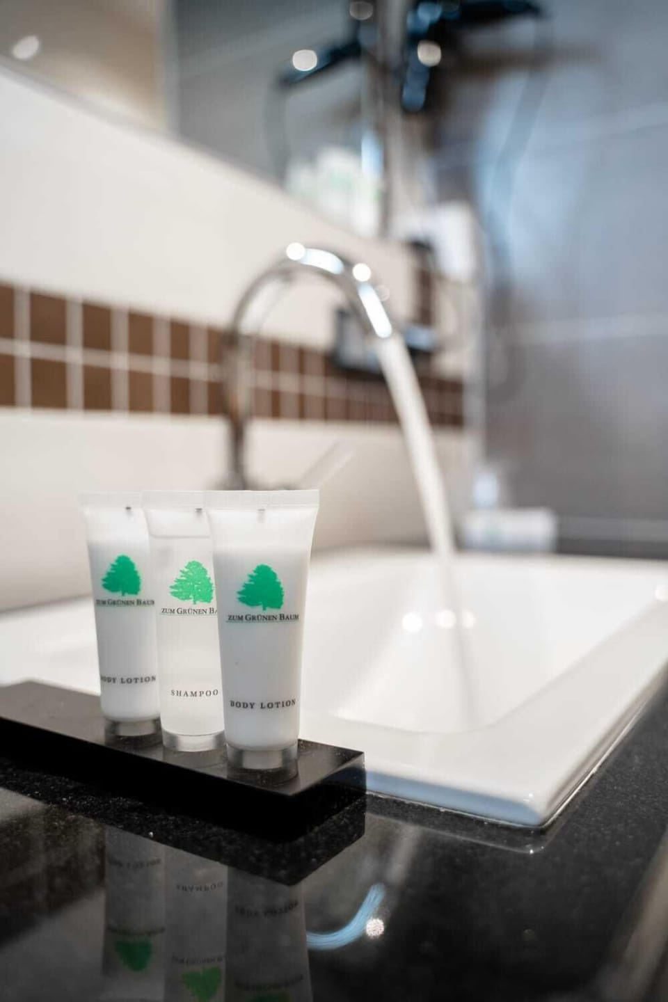Deluxe Triple Room, Non Smoking | Bathroom | Shower, hair dryer, towels