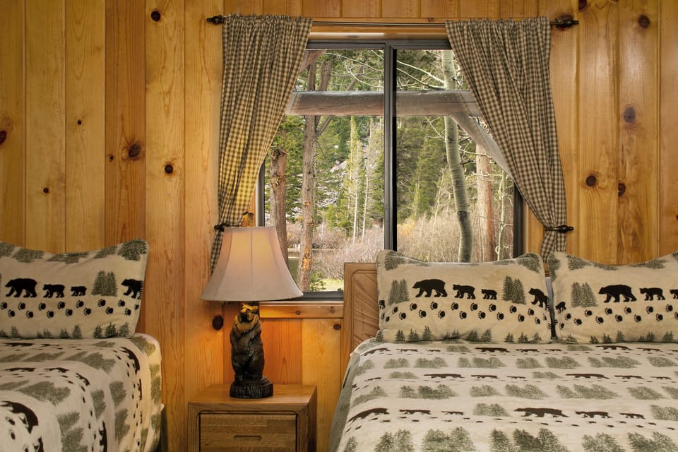 WiFi (free), individually decorated, individually furnished, bed sheets
