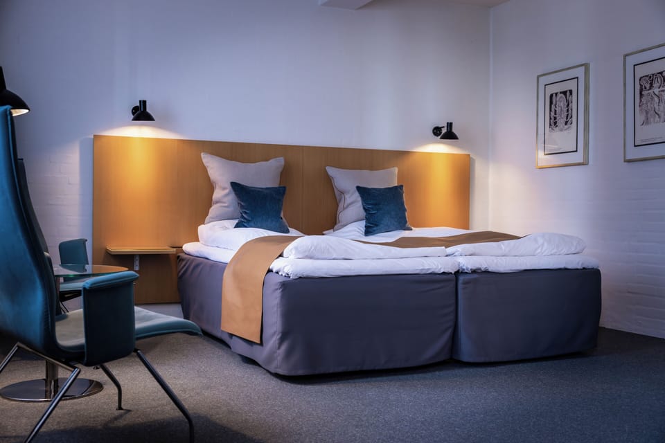 Superior Room | Hypo-allergenic bedding, in-room safe, desk, blackout drapes