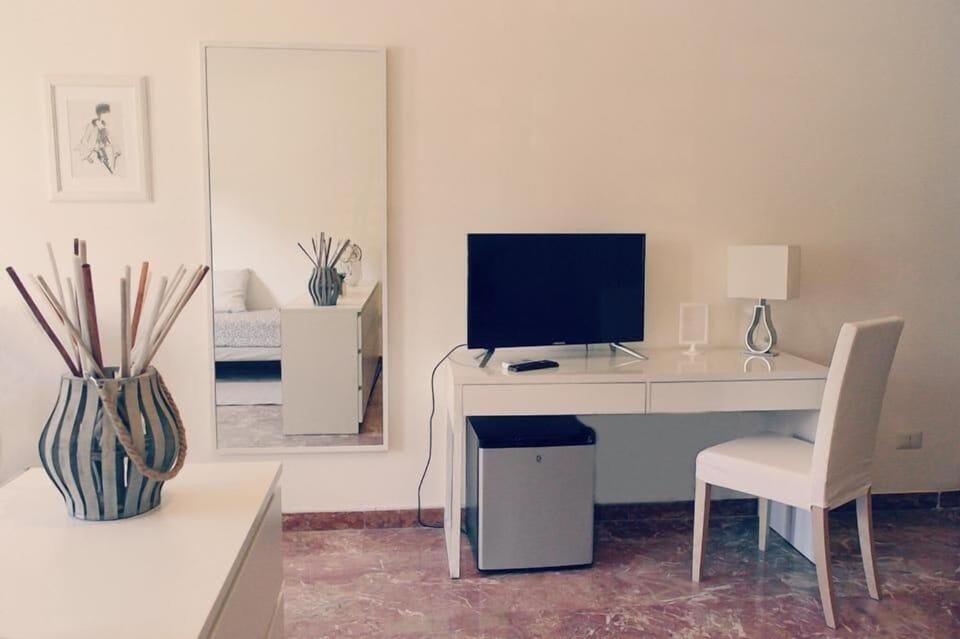 Desk, WiFi (free), bed sheets