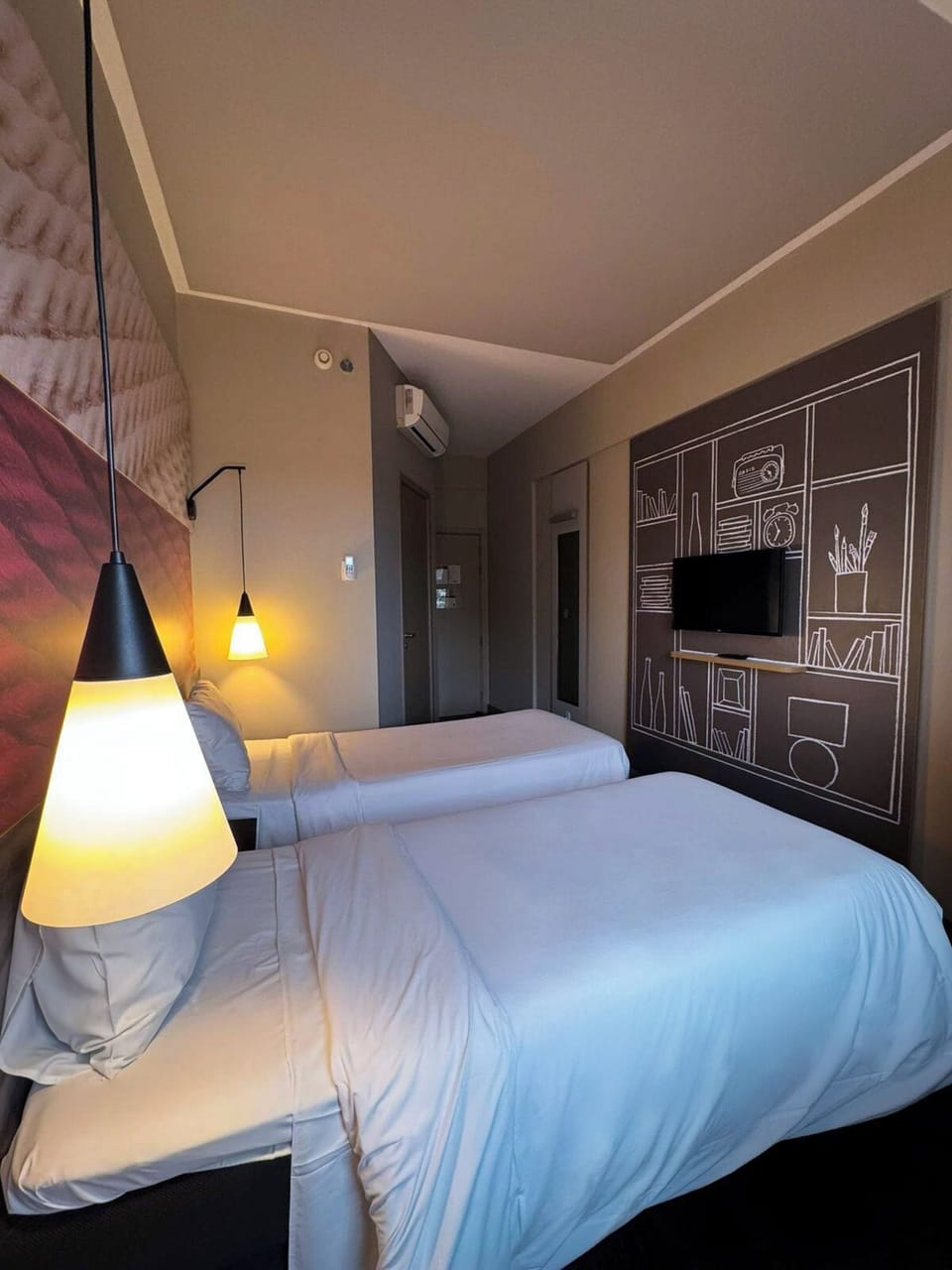 Standard Apartment, 2 Twin Beds | Minibar, desk, soundproofing, cribs (free)