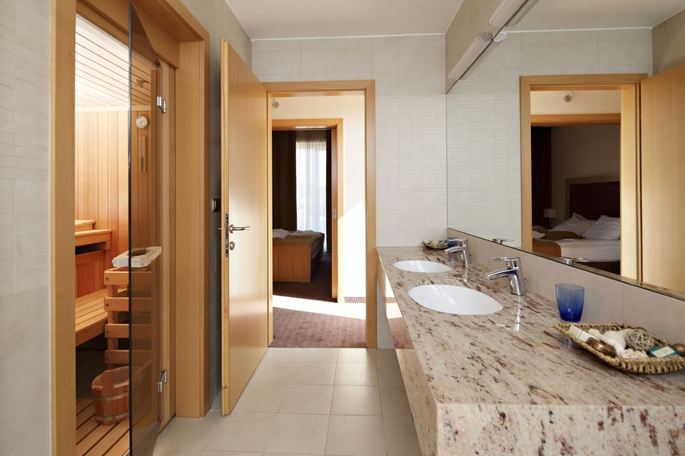 Presidential Suite, Balcony | Bathroom sink