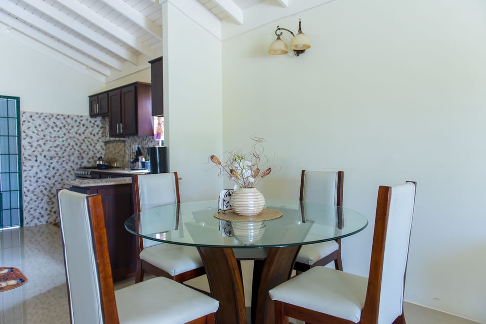Family Villa, 2 Bedrooms | In-room dining
