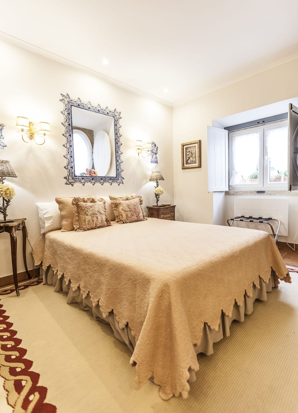 Classic Studio, 1 Bedroom, Non Smoking, Kitchenette (Hortensias) | Egyptian cotton sheets, premium bedding, memory foam beds, in-room safe