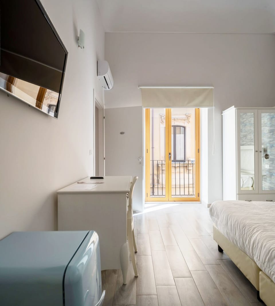 Standard Quadruple Room | In-room safe, free WiFi, bed sheets