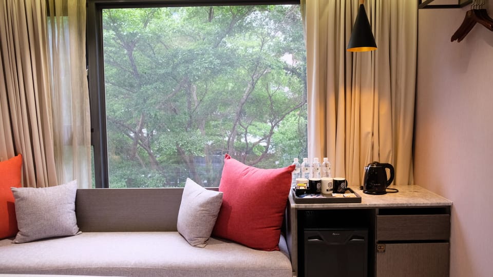 Down comforters, in-room safe, desk, free WiFi