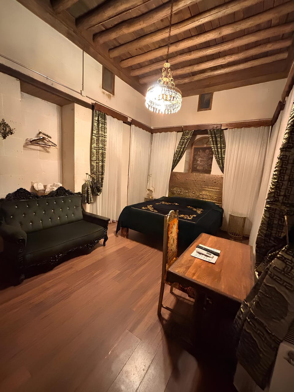 Design Double Room, 1 King Bed, Garden View, Garden Area | Premium bedding, desk, laptop workspace, iron/ironing board