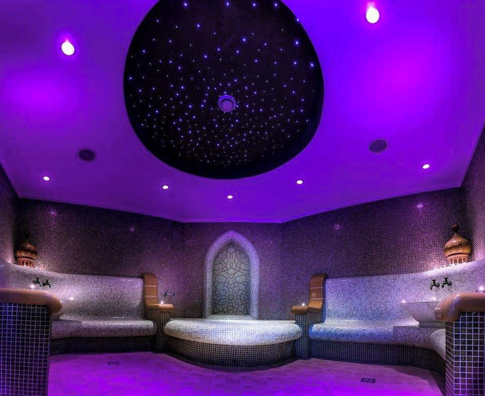Business V Hotel Hotel in Romania