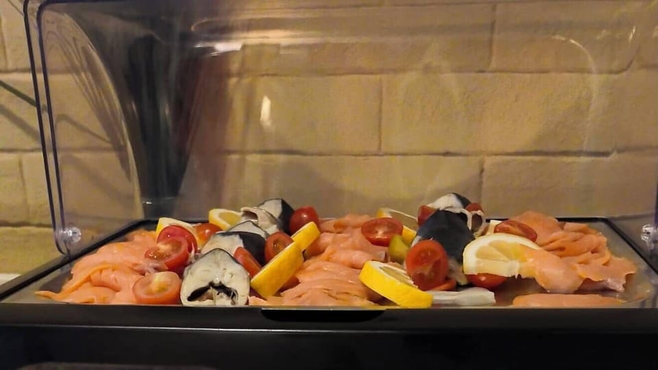 Daily buffet breakfast for a fee