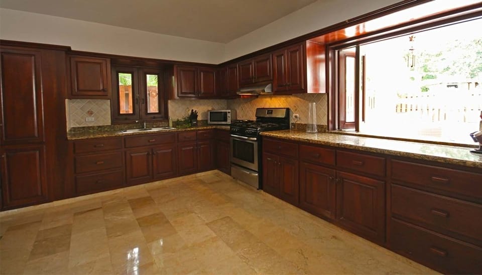 Villa, 1 King Bed, Non Smoking | Private kitchen | Full-size fridge, microwave, oven, stovetop