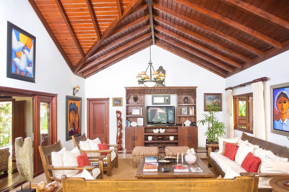 Villa, 1 King Bed, Non Smoking | Living room | LCD TV, DVD player