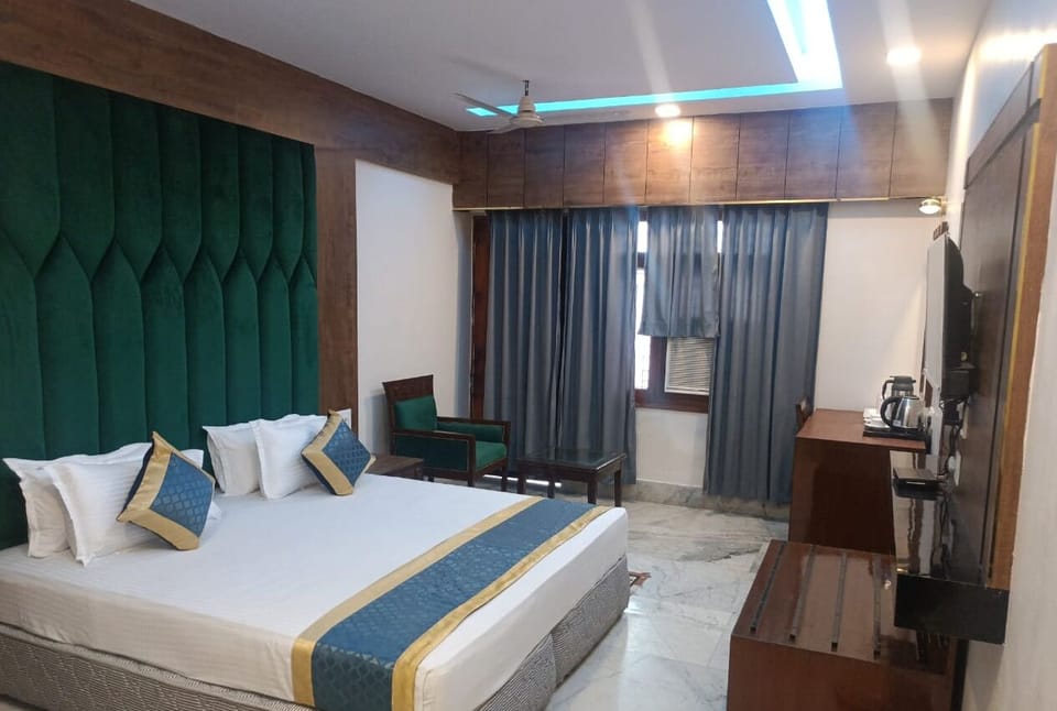 1 bedroom, minibar, in-room safe, desk