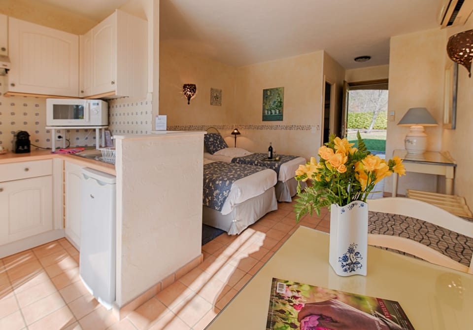 Private kitchenette