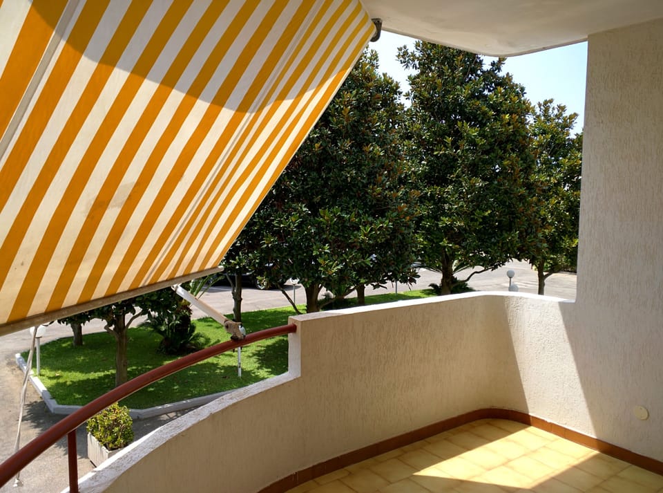 Standard Apartment, 1 Bedroom, Kitchenette, Garden View | Terrace/patio
