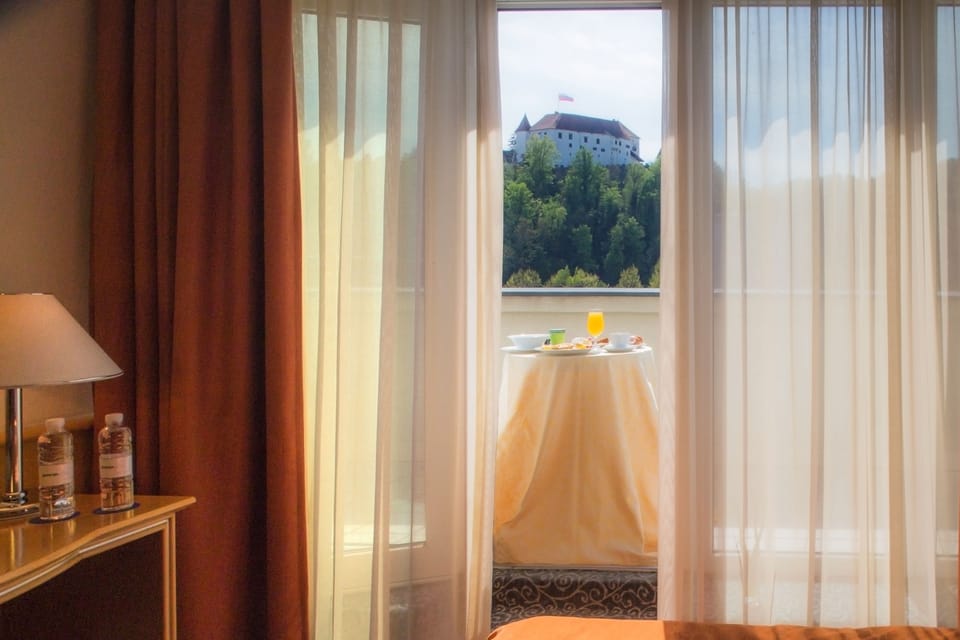 Double Room | Minibar, in-room safe, WiFi (free)