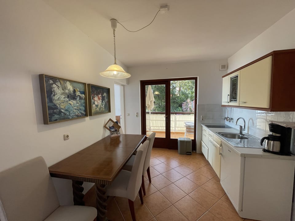 Apartment, Balcony, Sea View | Blackout drapes, free WiFi, bed sheets
