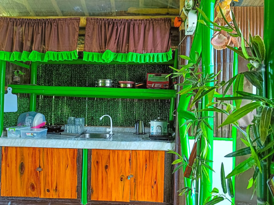 Premium Cabin | Private kitchenette