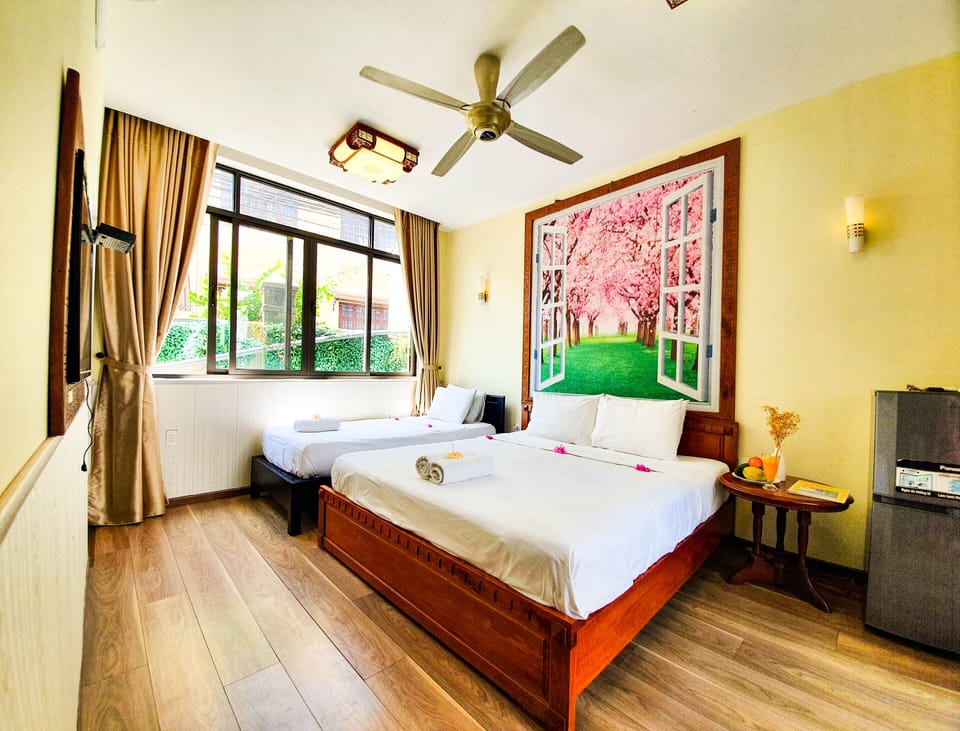 Superior Double Room, 1 Queen Bed | Minibar, desk, blackout drapes, soundproofing