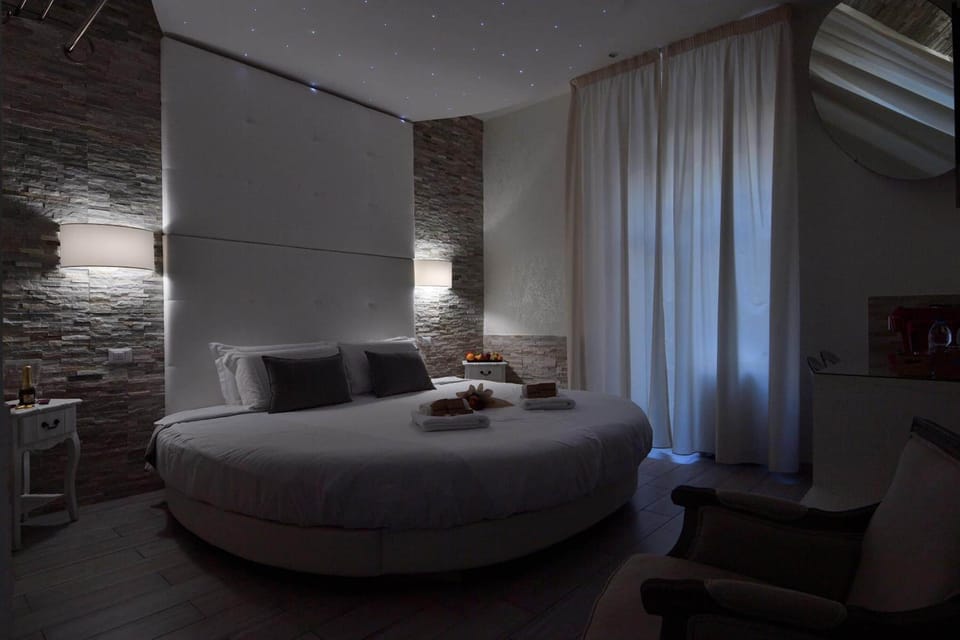 In-room safe, desk, blackout drapes, soundproofing
